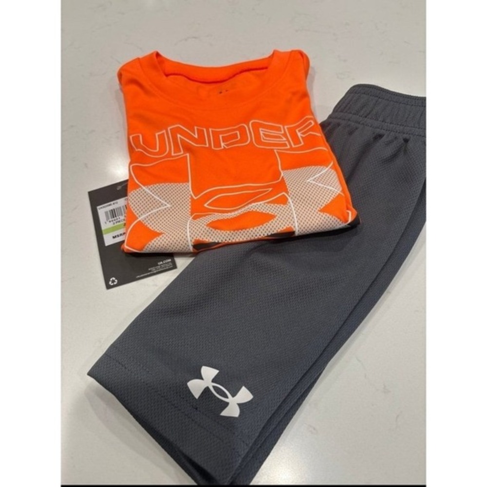Under Armour Kids 2 Piece Set Orange Logo T-Shirt and‎ Grey Mesh Shorts NWT